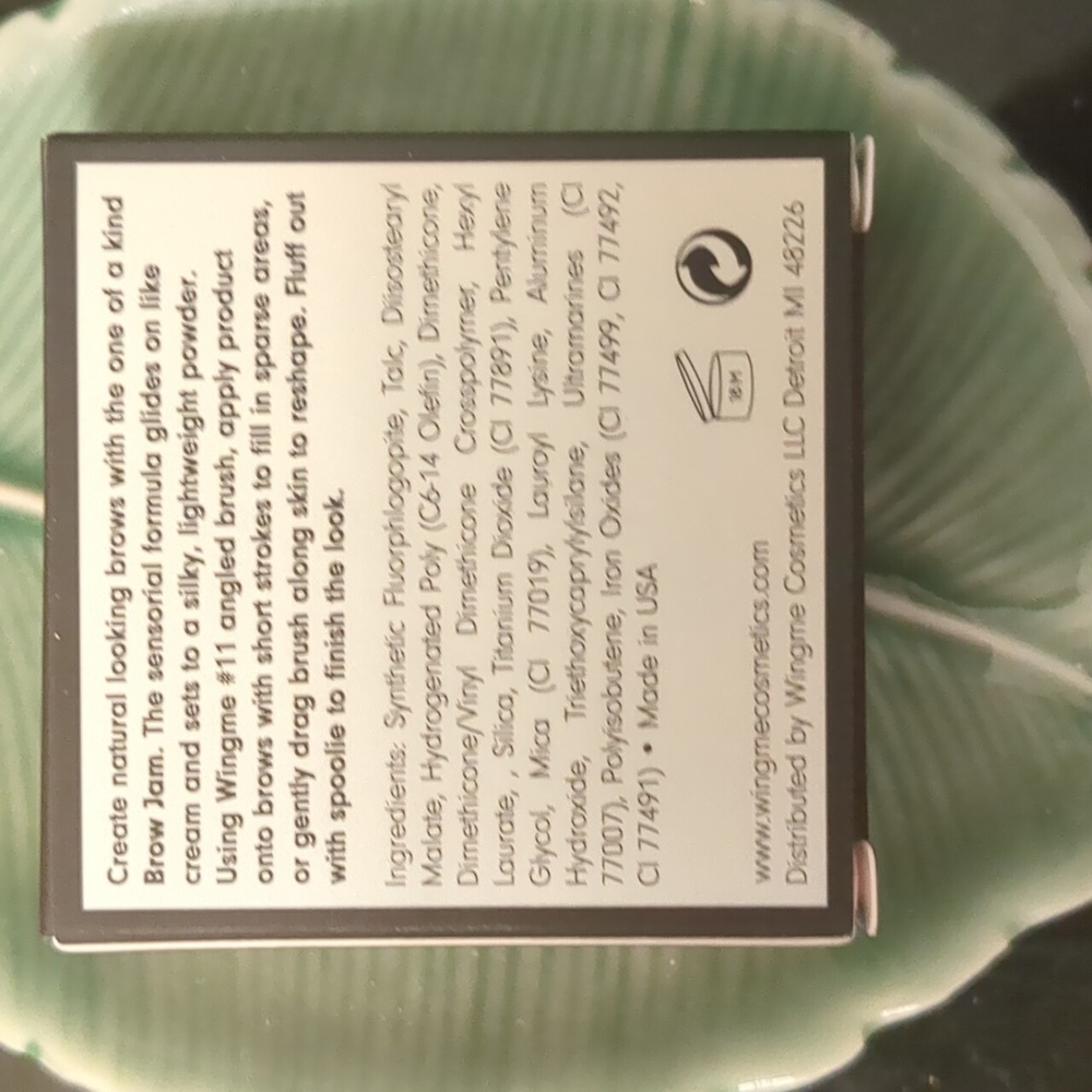 NWT Brow Powder - Picture 2 of 4